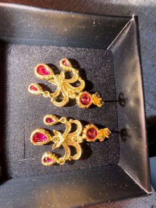 Pendientes Oro 9k,Rubíes 6.75ct, Diamantes 0,32ct