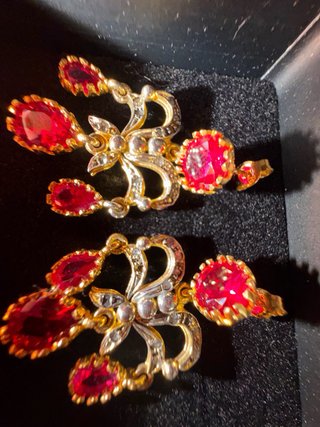 Pendientes Oro 9k,Rubíes 6.75ct, Diamantes 0,32ct
