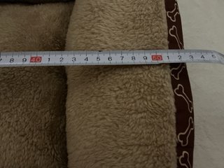 Camita para mascota beige y marrón