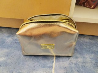 Neceser Dorado Druni