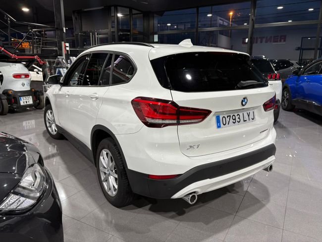 BMW X1 2022, foto 2