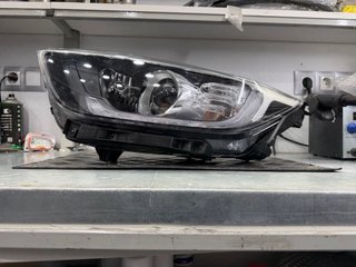 Faro Izquierdo Kia Stonic 2017-2024 Original