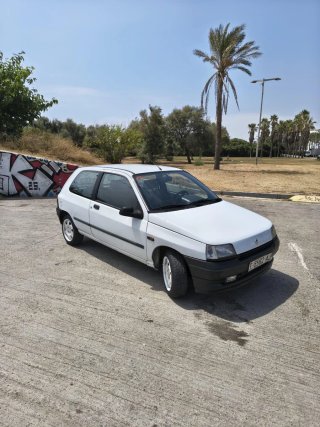 Renault Clio 1.8 S 95cv