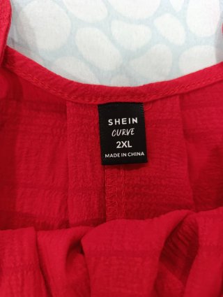 Camiseta roja de tirantes