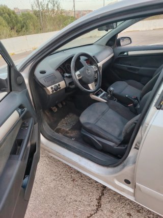 Opel Astra 2007