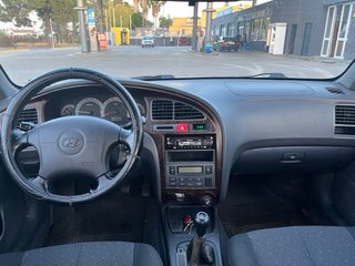 Hyundai Elantra 2004