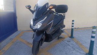Honda Forza 350 Maxi Scooter Negra/Gris