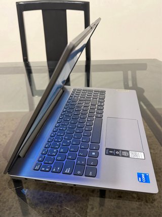 Lenovo IdeaPad Slim 3 i5 8GB 512GB
