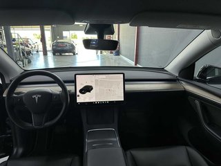 Tesla Model Y RWD tracción trasera acabado Premium