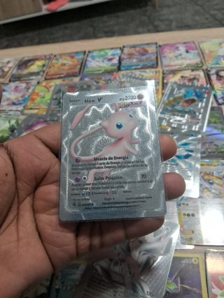 Carta Pokémon Mew V (Réplica)