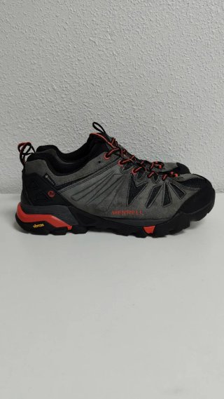 Botas de senderismo Merrell grises y naranjas
