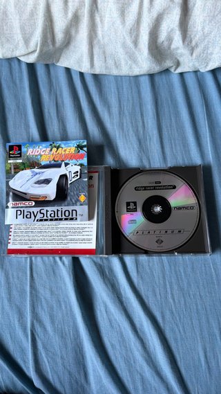 Ridge Racer Revolution PS1 Completo PAL