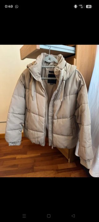 Abrigo acolchado beige
