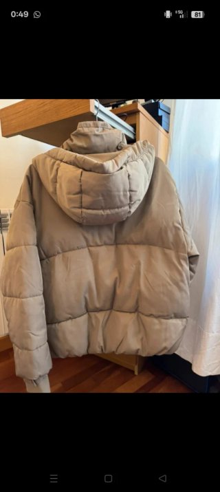 Abrigo acolchado beige
