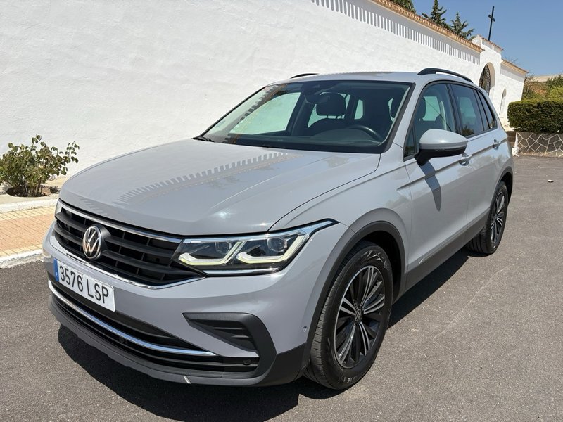 Volkswagen Tiguan Life 2.0 TDI DSG (2021) 2021, foto 3