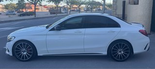 Mercedes-Benz Clase C220d AMG
