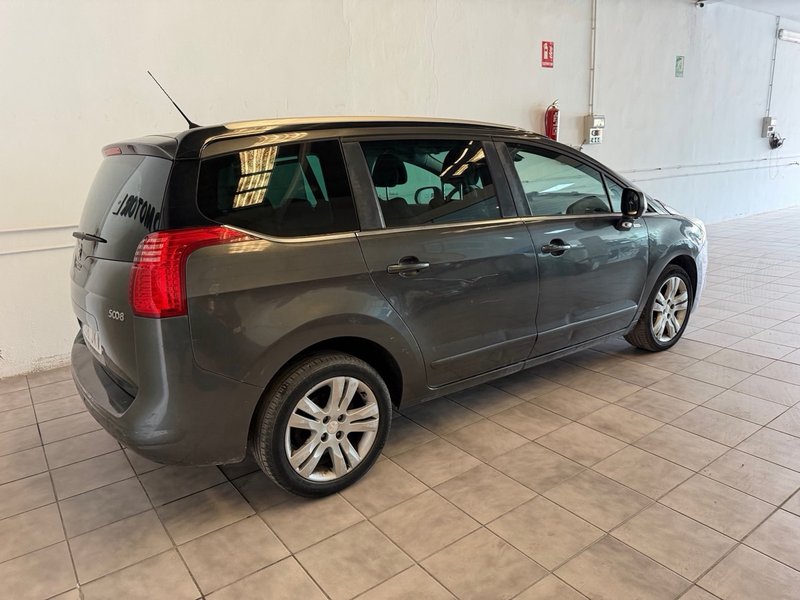 Peugeot 5008 2015, foto 8