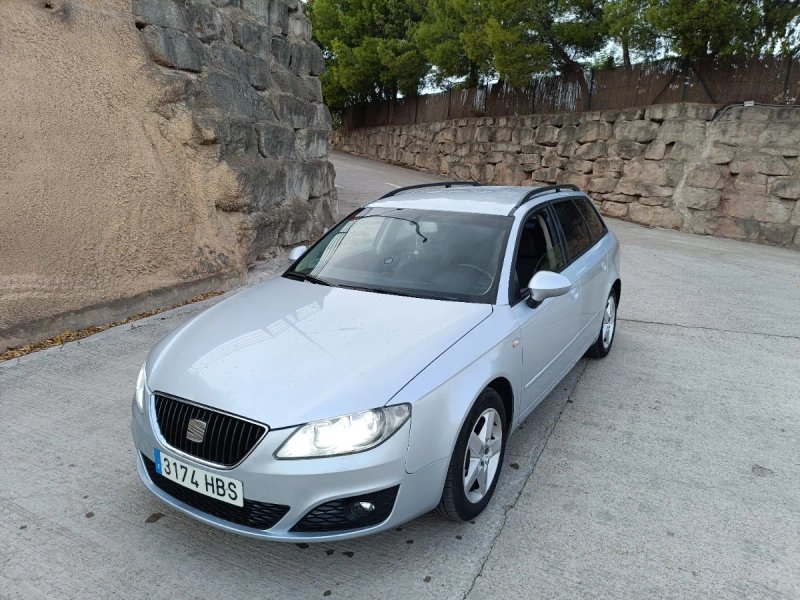 SEAT Exeo 2.0 TDI CR Sport Ecomotive 2012, foto 3