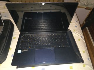 Portátil ASUS ZenBook 3 i7 UX490UA-BE055T