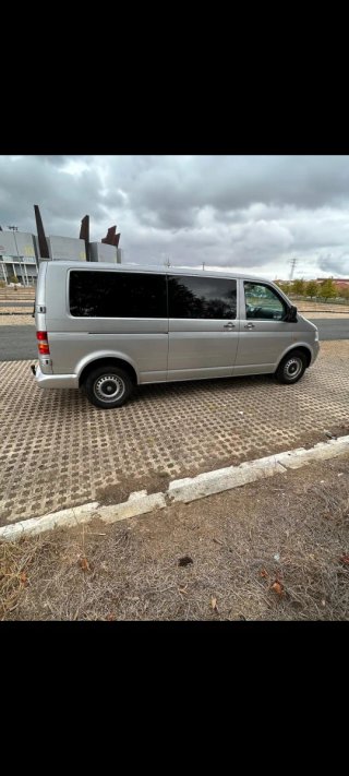 Volkswagen Transporter T5 Plateada