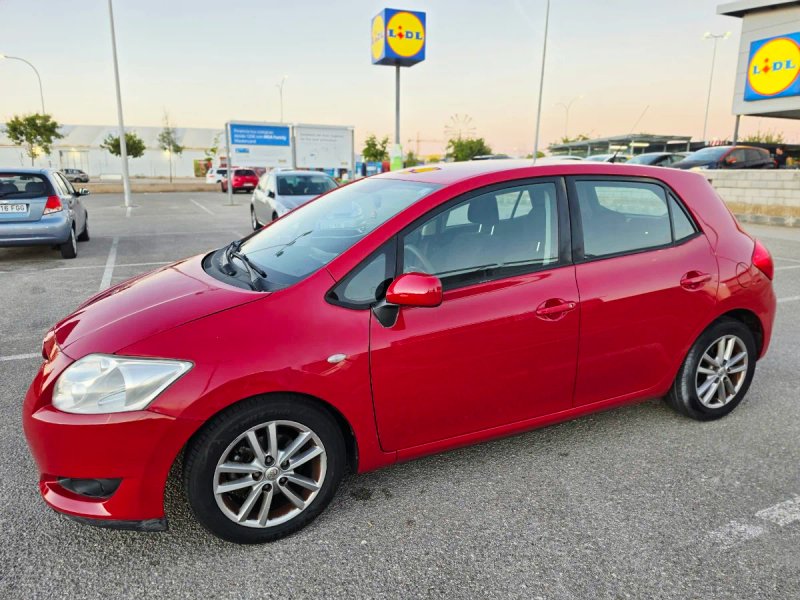 Toyota Auris 2009, foto 4