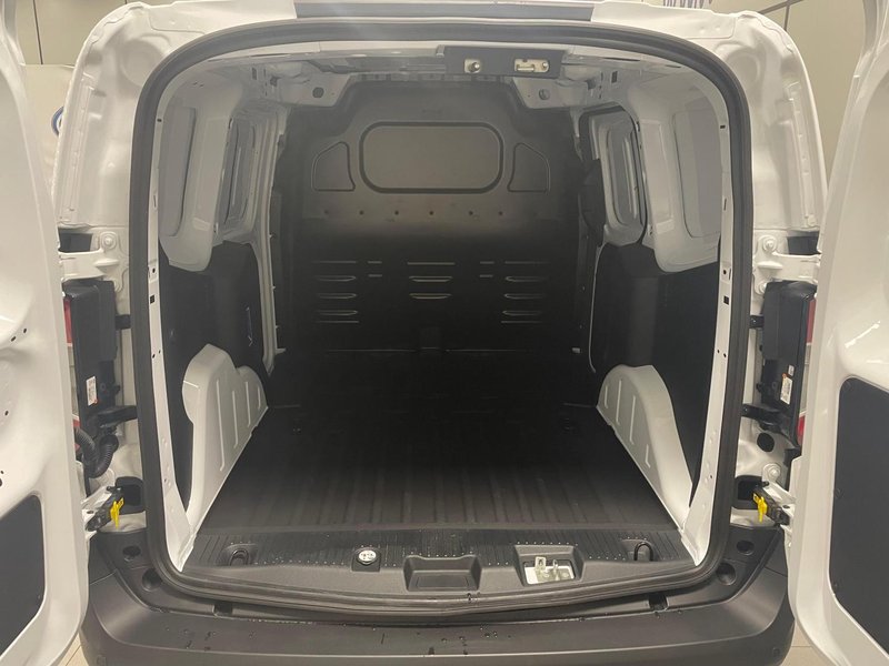 Ford Transit Courier 2026, foto 13