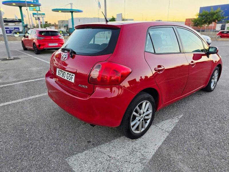 Toyota Auris 2009, foto 5