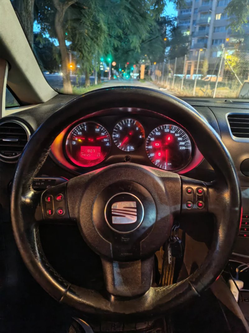 SEAT León 1.9 TDi Sport / Stylance 2006, foto 2