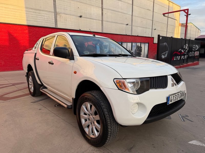 Mitsubishi L200 2009, foto 7