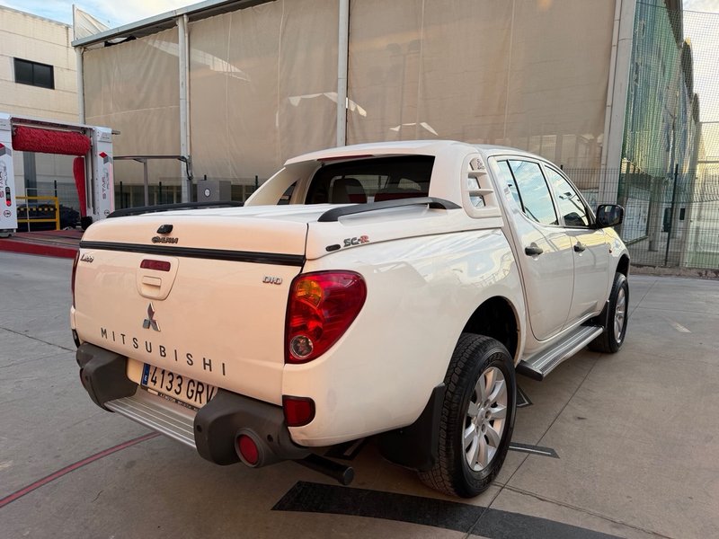 Mitsubishi L200 2009, foto 5