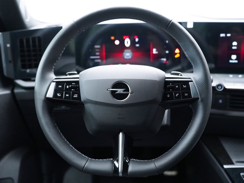 Opel Astra 2025, foto 26