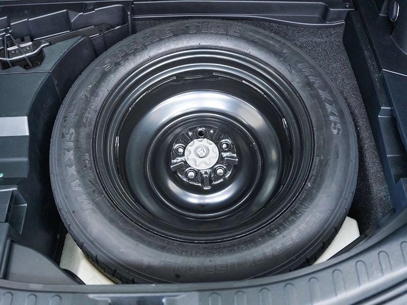 Toyota RAV4 2018, foto 14