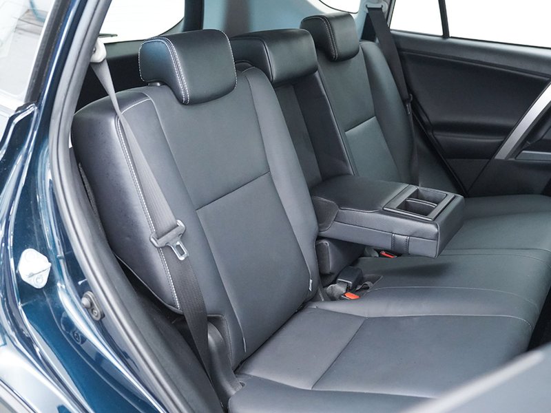 Toyota RAV4 2018, foto 21