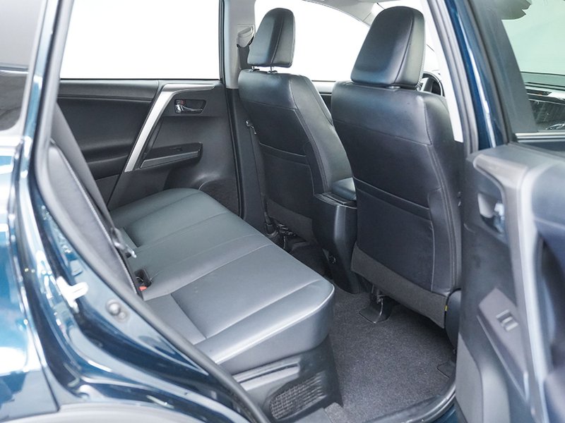 Toyota RAV4 2018, foto 22