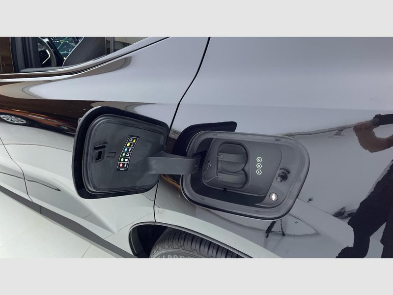 Volvo EX30 Core Single Motor Extended Range 2024, foto 19