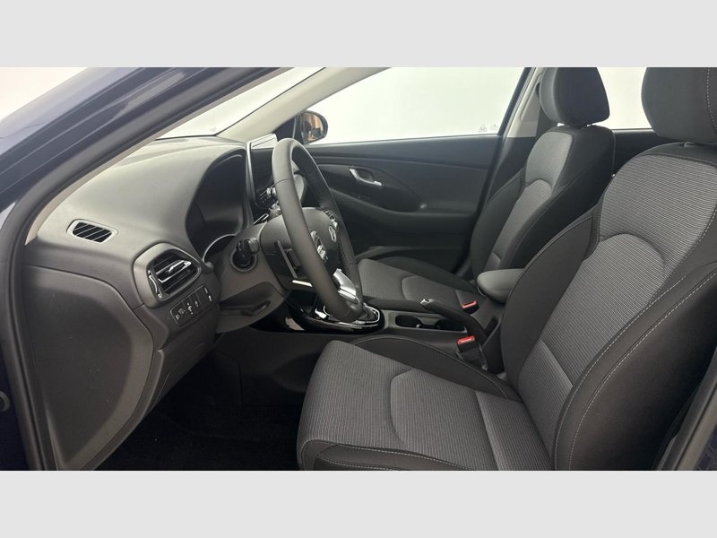 Hyundai i30 2025, foto 25