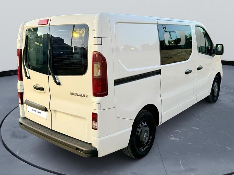 Renault Trafic 2015, foto 2