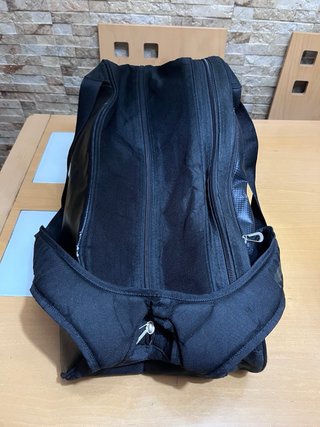 Paletero Bullpadel Negro