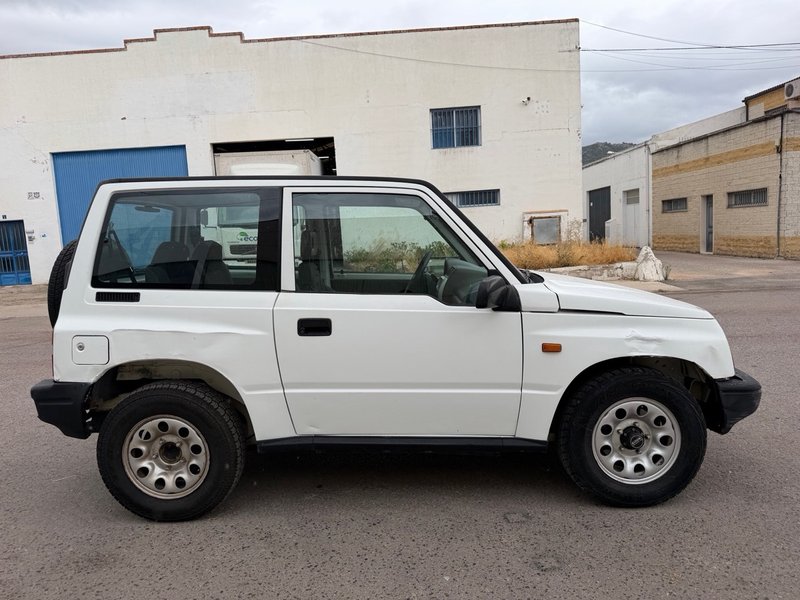 Suzuki Vitara 2.0 HDI Lujo T. Metalico 3p 2005, foto 6