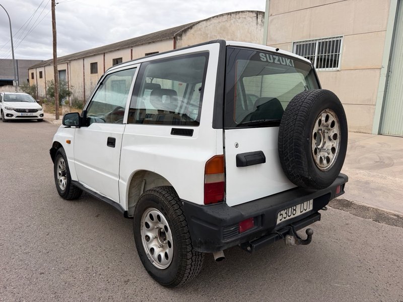 Suzuki Vitara 2.0 HDI Lujo T. Metalico 3p 2005, foto 3