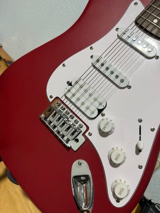Fender Squier Stratocaster HSS Dakota Red