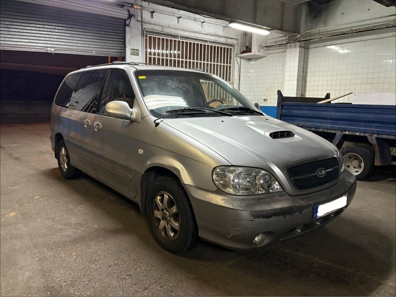 Kia Carnival 2.9 CRDI LX 2005, foto 2