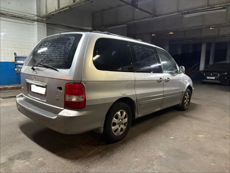 Kia Carnival 2.9 CRDI LX 2005, foto 4
