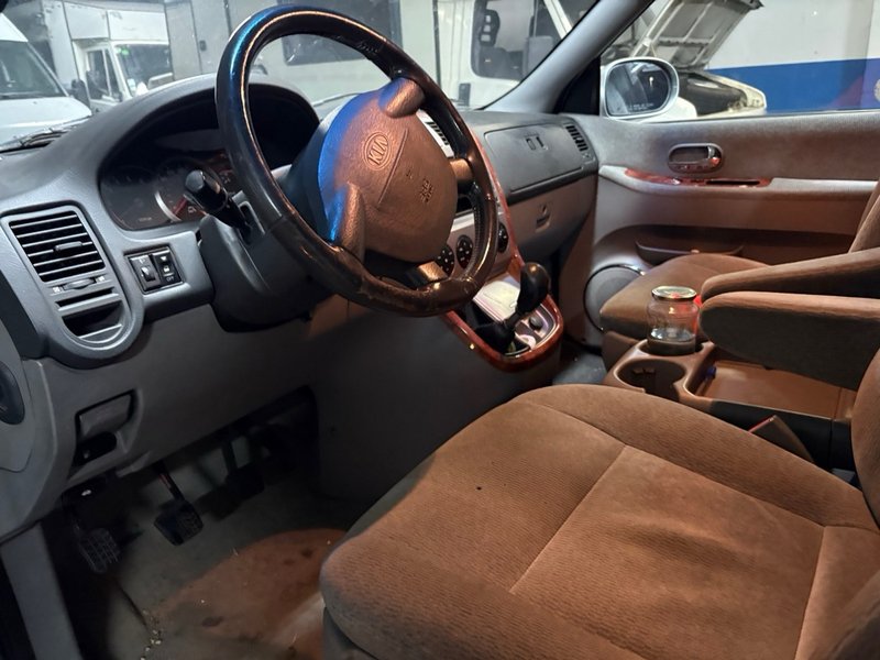 Kia Carnival 2.9 CRDI LX 2005, foto 7