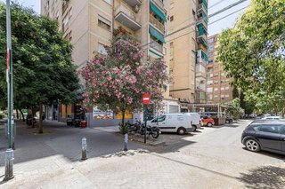 Local comercial en alquiler en Barrio de Zaidín en Granada