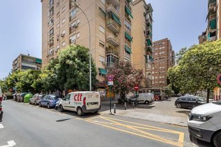 Local comercial en alquiler en Barrio de Zaidín en Granada