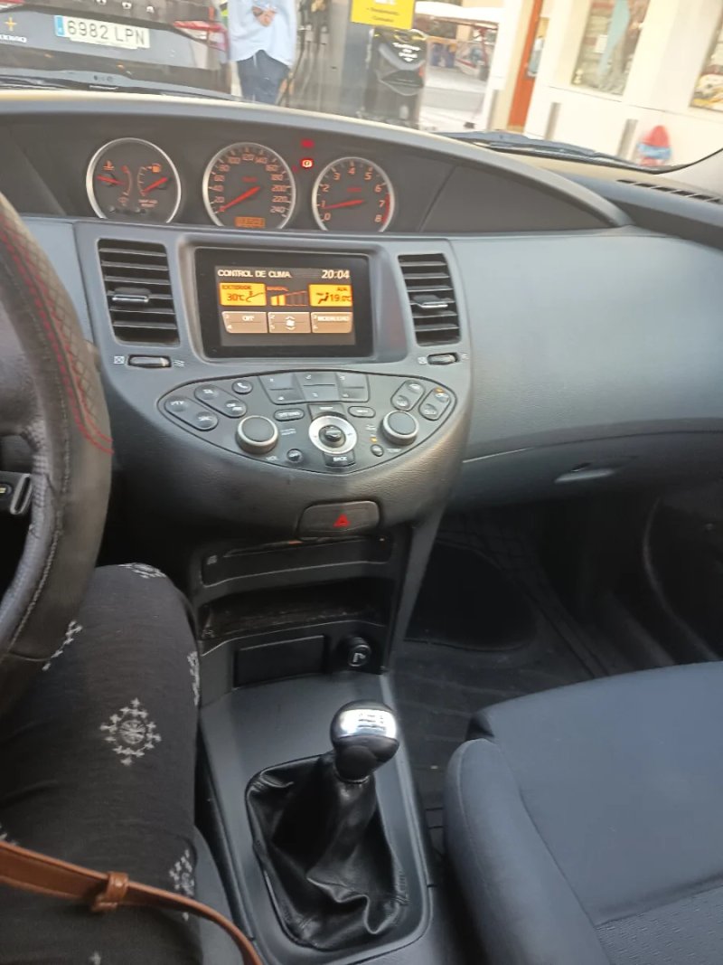 Nissan Primera Sedan 1.6 Visia 2004, foto 2