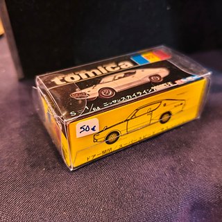 Tomica Nissan Skyline 2000GT-X #82