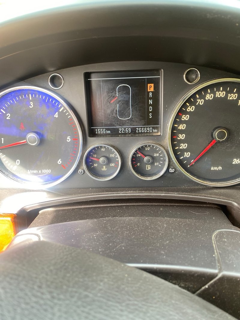 Volkswagen Touareg 2006, foto 12