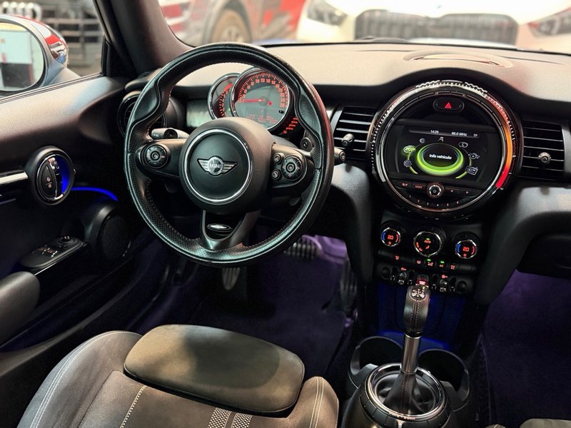 MINI Cooper 2015, foto 12